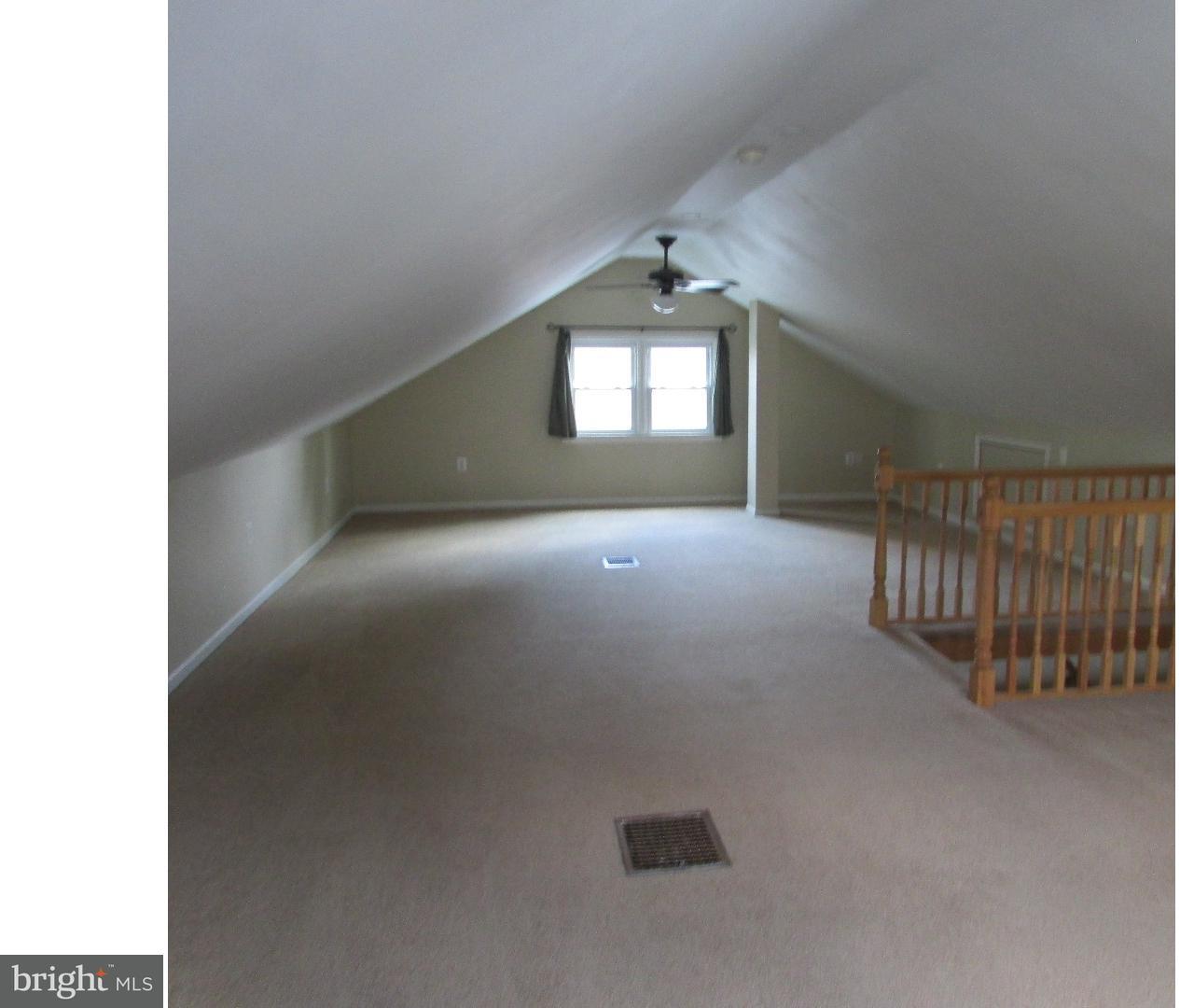 9223 Exeter Road Philadelphia, PA 19114 - Photo 14 of 19 Family Room