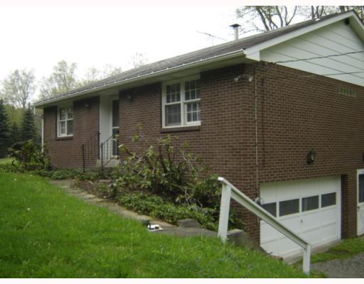 504 Hemlock Road Trafford, PA 15085 - Photo 1 of 9 Exterior Front.
