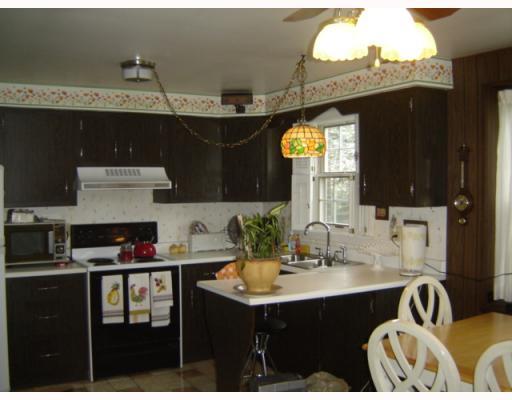 504 Hemlock Road Trafford, PA 15085 - Photo 3 of 9 Kitchen.