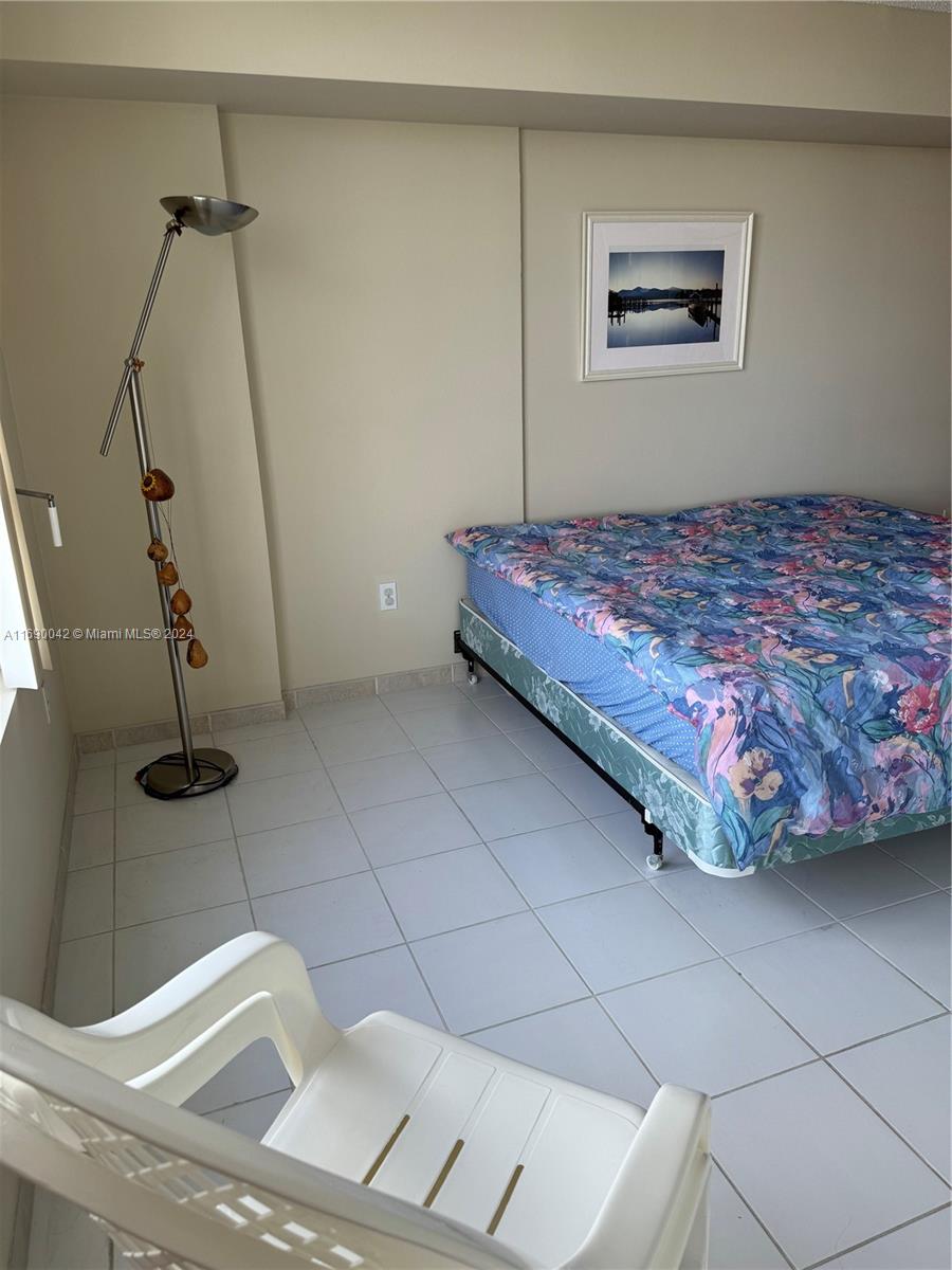 Sunset Harbour Miami Beach, FL 33139 - Photo 28 of 47 a bedroom with a bed and the view of bathroom