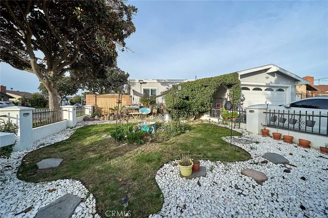 $1,020,000 | 2513 West Mall Place, Anaheim, CA 92804