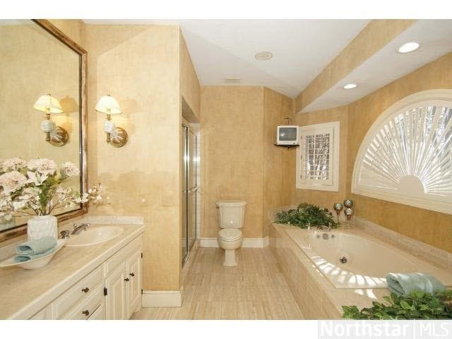 1629 Bohns Point Road Orono, MN 55391 - Photo 15 of 18