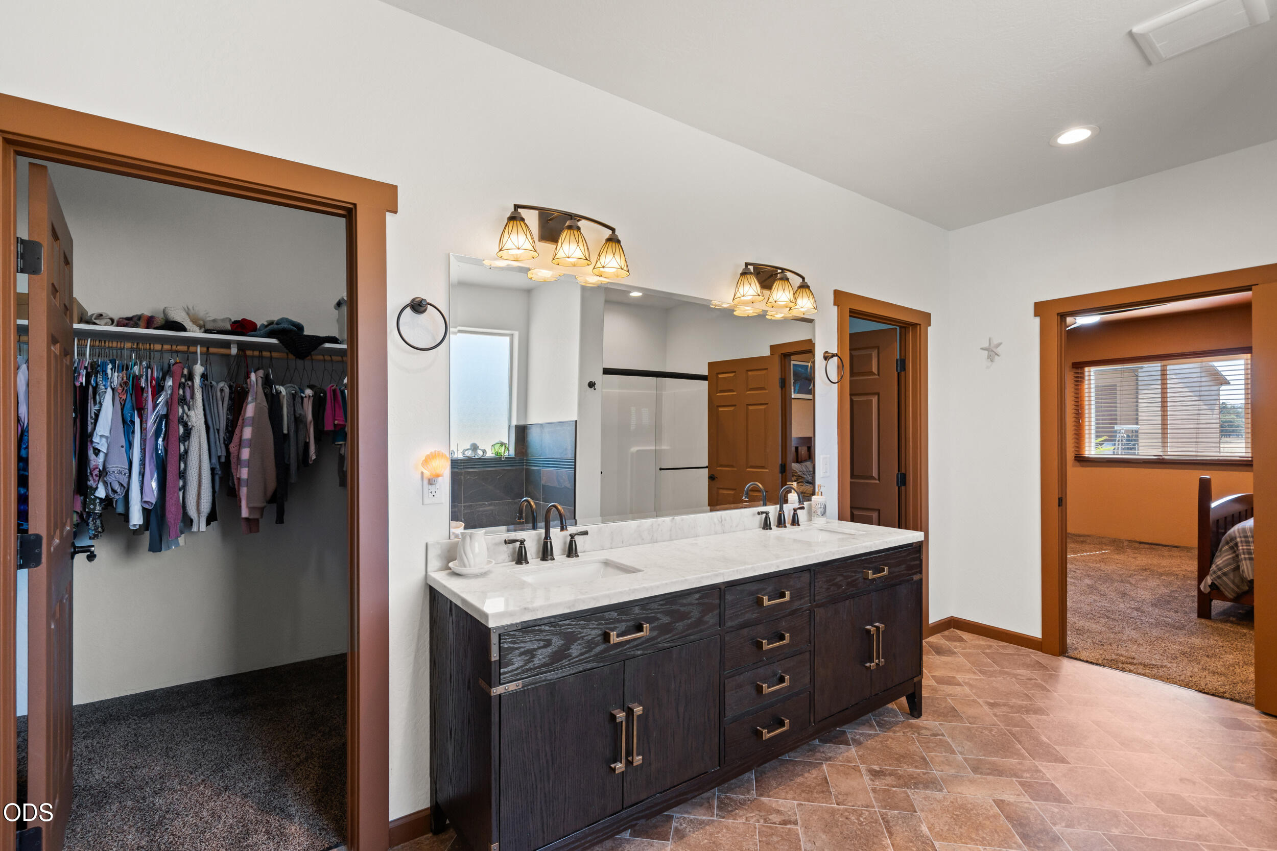 1213 Casino Road Medford, OR 97501 - Photo 38 of 77
