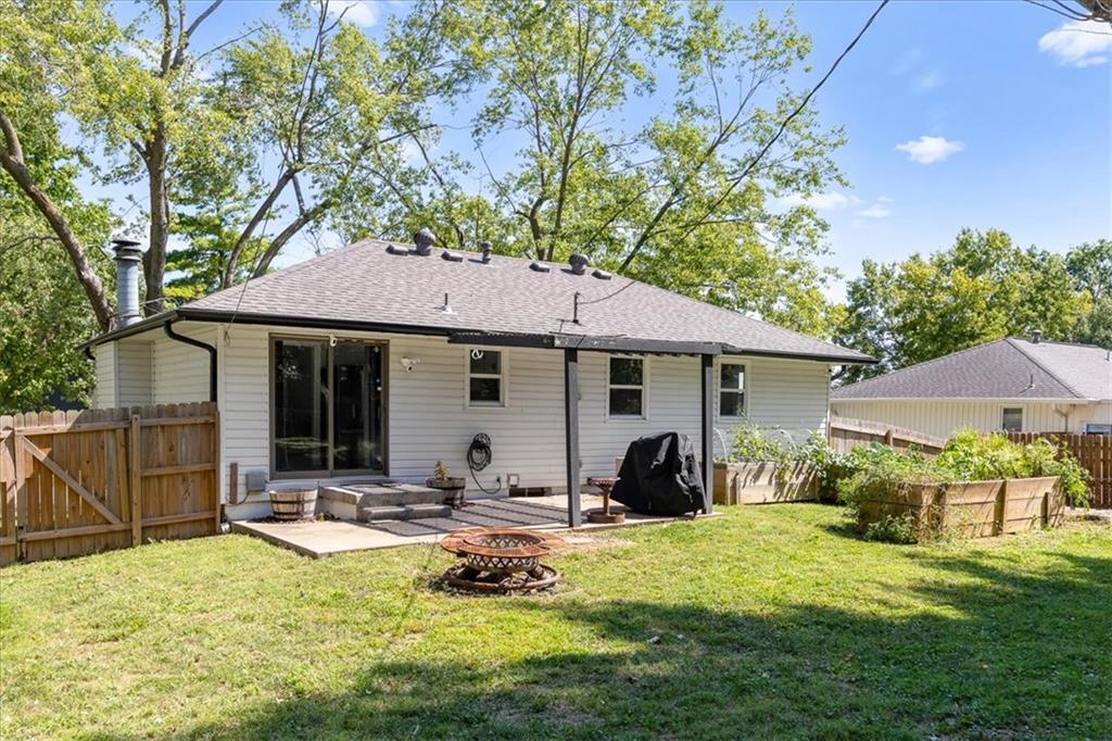 3916 South Crackerneck Road Independence, MO 64055 - Photo 29 of 35 Gallery Image 29