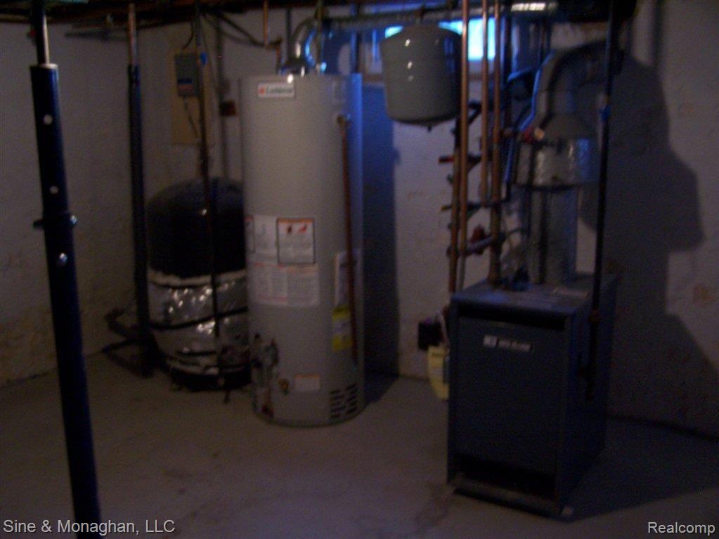 6464 Rattle Run Road St. Clair, MI 48079 - Photo 9 of 25 100_7520.JPG