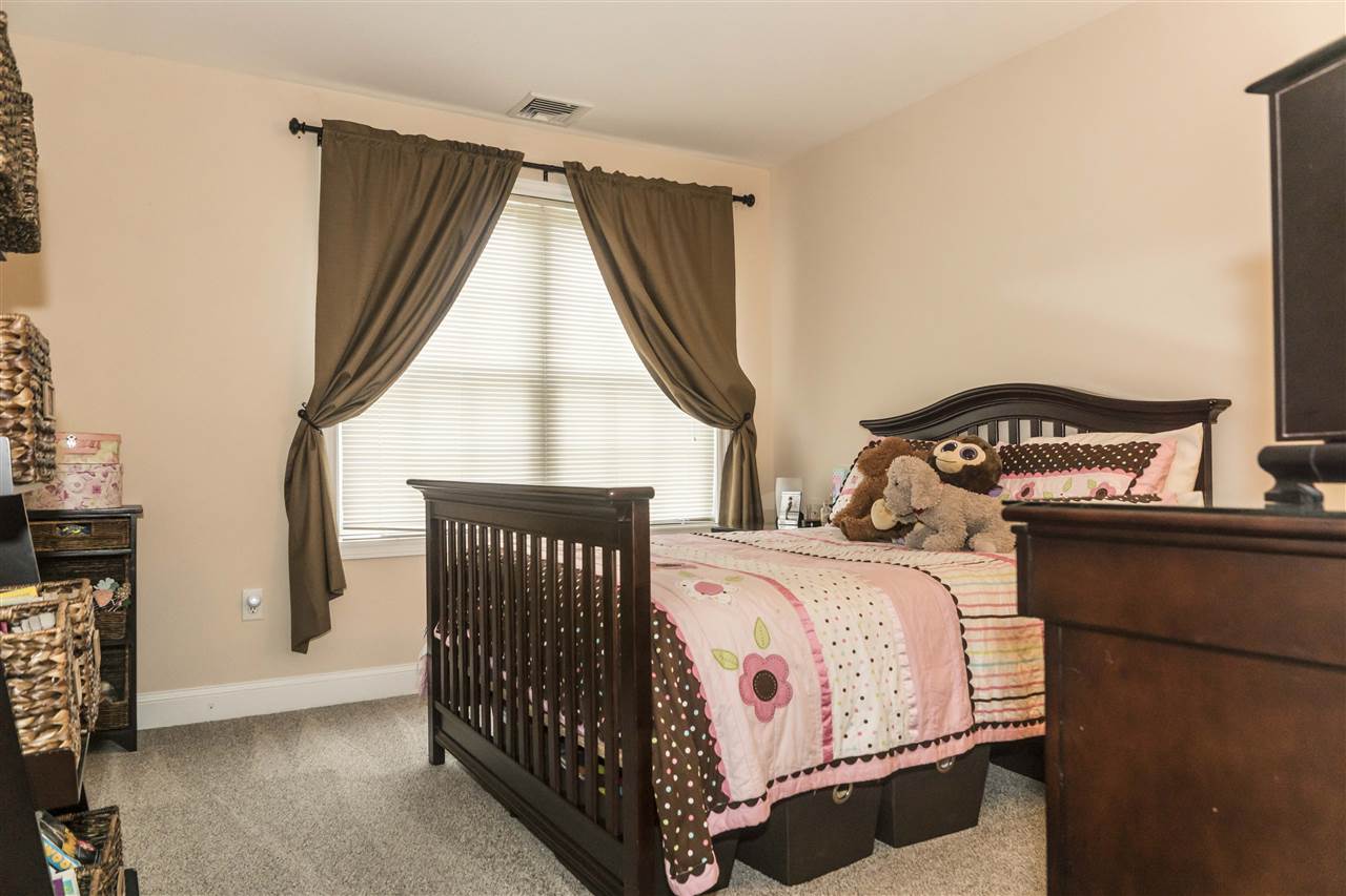 38 Mountain Village Road, Unit 38 Windham, NH 03087 - Photo 22 of 26