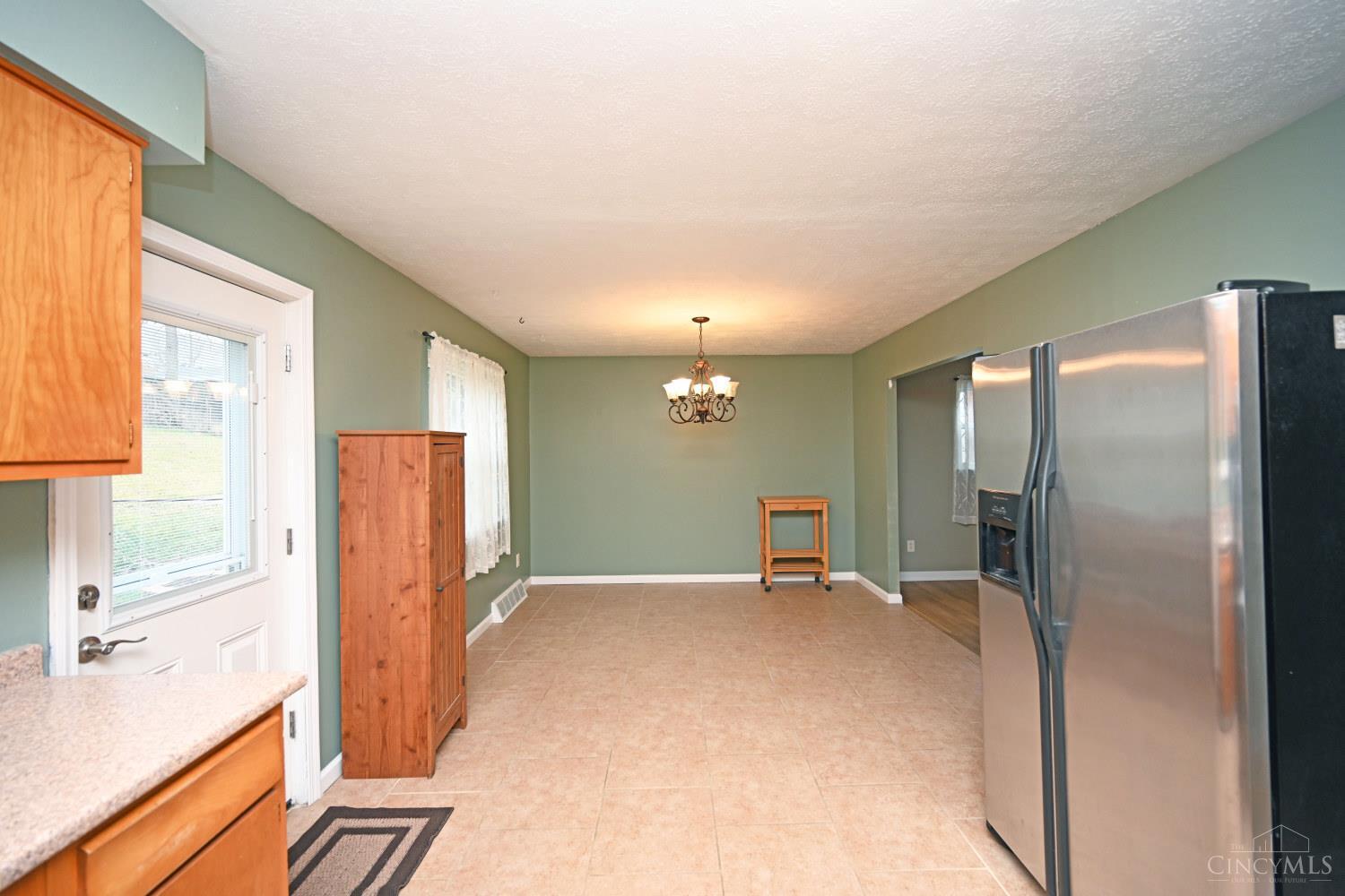 4475 Delhi Road Cincinnati, OH 45238 - Photo 14 of 35 Gallery Image 14