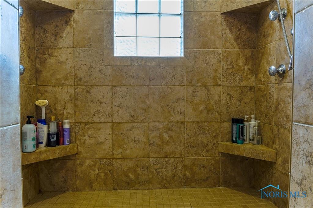 1455 Lyon Road Curtice, OH 43412 - Photo 14 of 25 Gallery Image 14