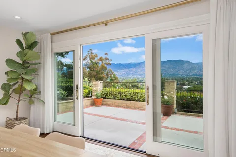 $2,895,000 | 1095 Linda Glen Drive, Pasadena, CA 91105
