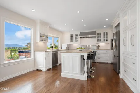 $2,895,000 | 1095 Linda Glen Drive, Pasadena, CA 91105