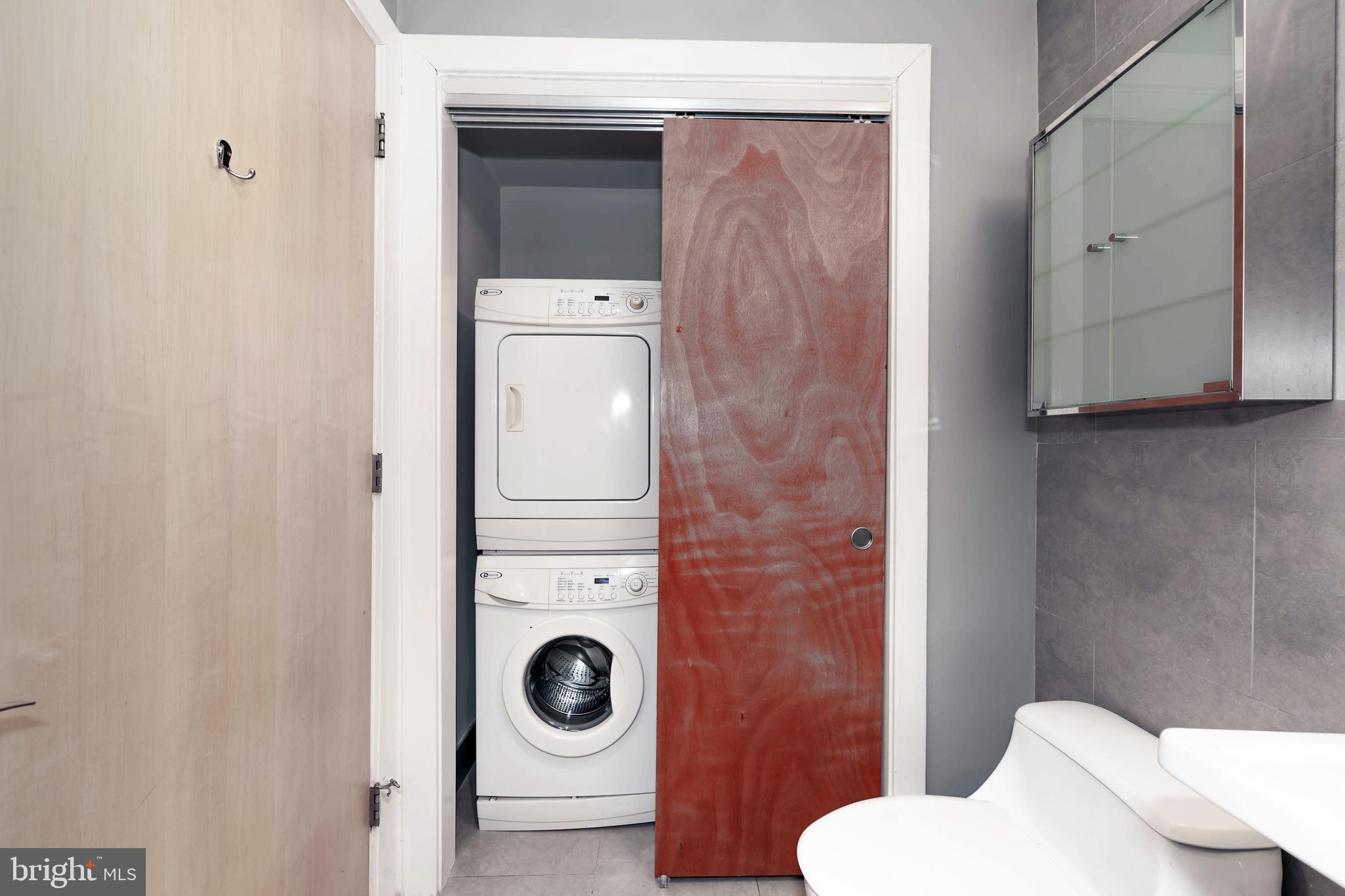 1133 14th Street Northwest, Unit 1109 Washington, DC 20005 - Photo 16 of 25 Washer/Dryer