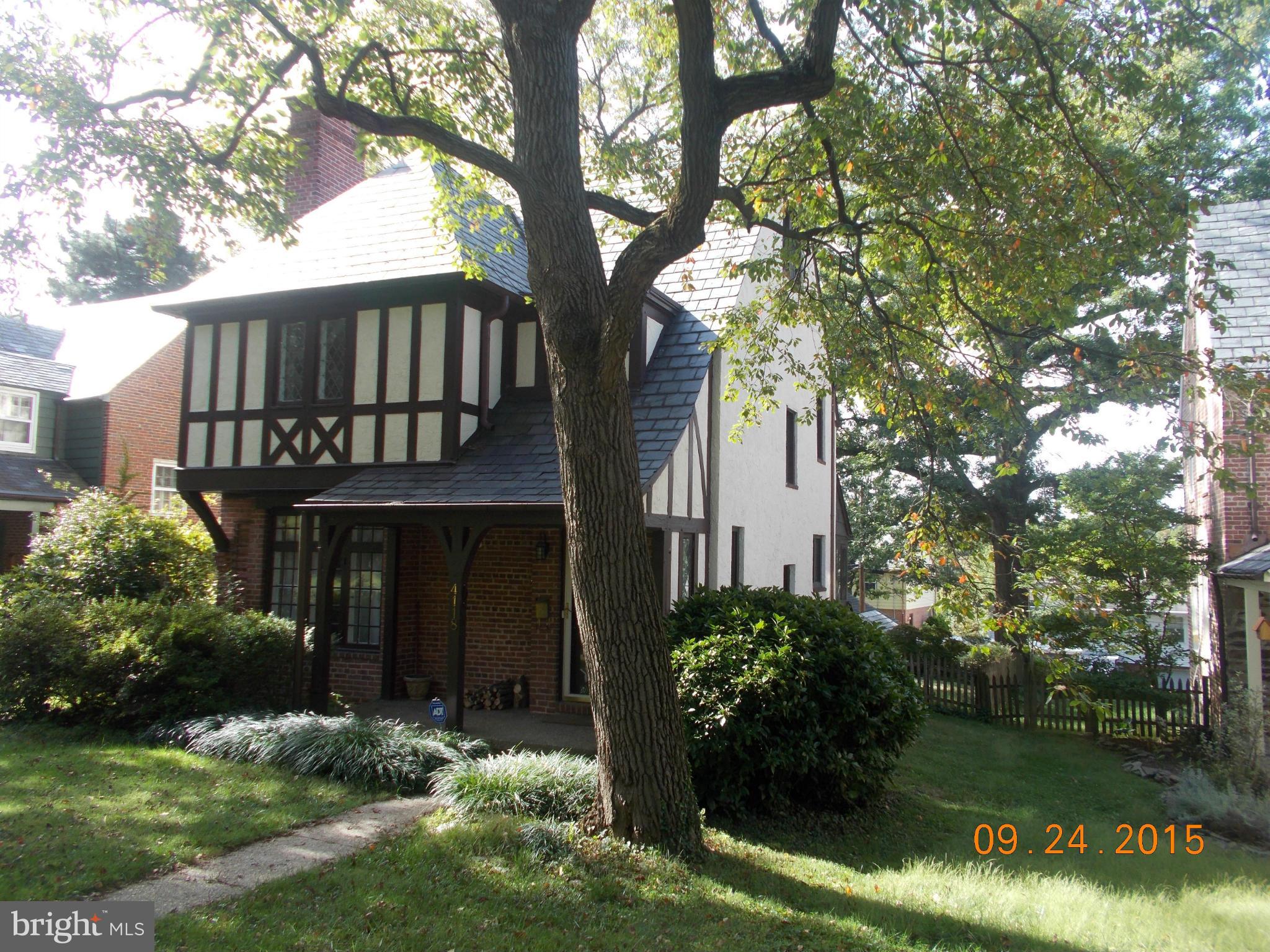 4118 Westview Road Baltimore, MD 21218 - Photo 2 of 3 Exterior - Front - Side view