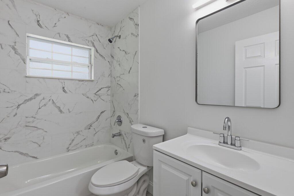 6900 2nd Street Jupiter, FL 33458 - Photo 7 of 24 Guest Bathroom.jpeg-SMALL