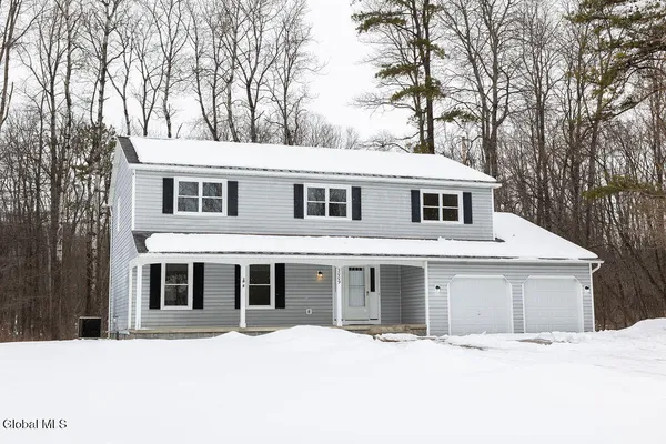 $479,900 | 3009 Acorn Court, Guilderland, NY 12303