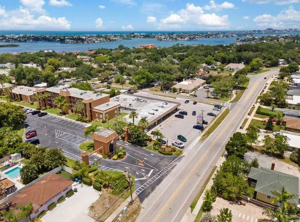 $1,850 | 12760 Indian Rocks Road, Unit 548, Largo, FL 33774