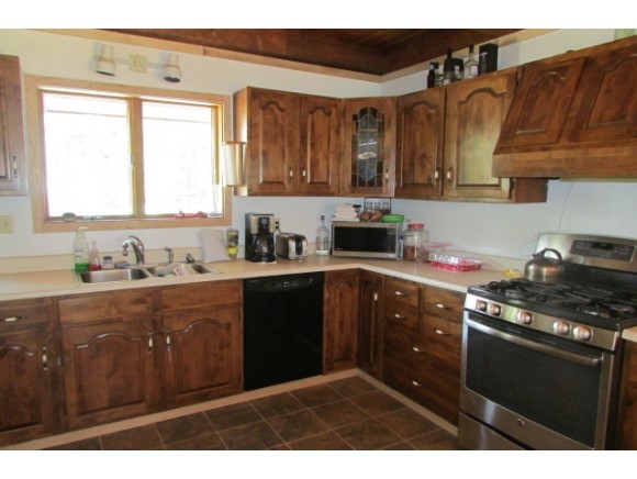 318 Chapel Hill Road Whitingham, VT 05361 - Photo 3 of 24