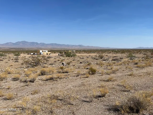 $3,000 | 368 North Ln Dolan Springs, Unit 368, Dolan Springs, AZ 86441