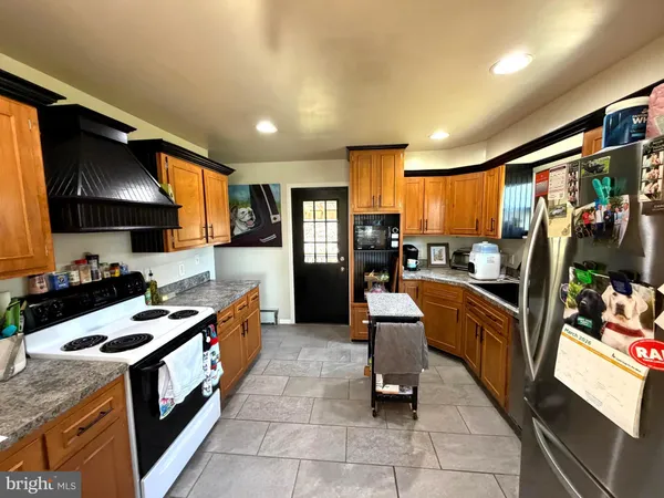 $359,900 | 157 Jimanna Road, Lancaster, PA 17602