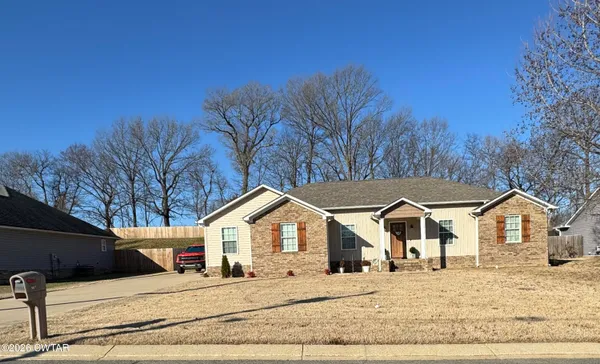 $259,900 | 907 Granite Drive, Newbern, TN 38059