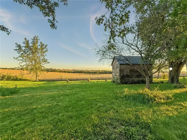 $140,000 | 17684 136th Highway, Burlington Junction, MO 64428