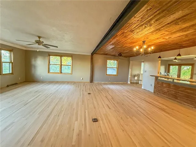 $140,000 | 17684 136th Highway, Burlington Junction, MO 64428