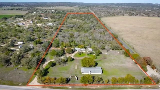 $1,025,000 | 6268 Highway 27, Center Point, TX 78010