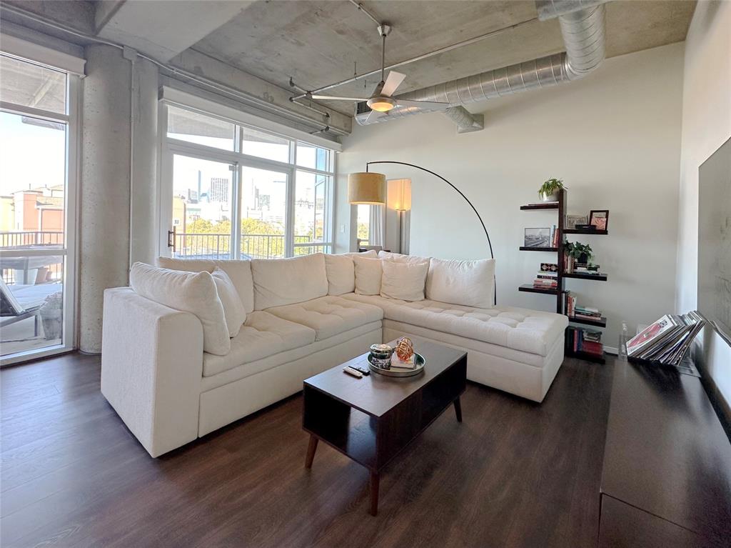 1001 Belleview Street, Unit 307 Dallas, TX 75215 - Photo 22 of 36