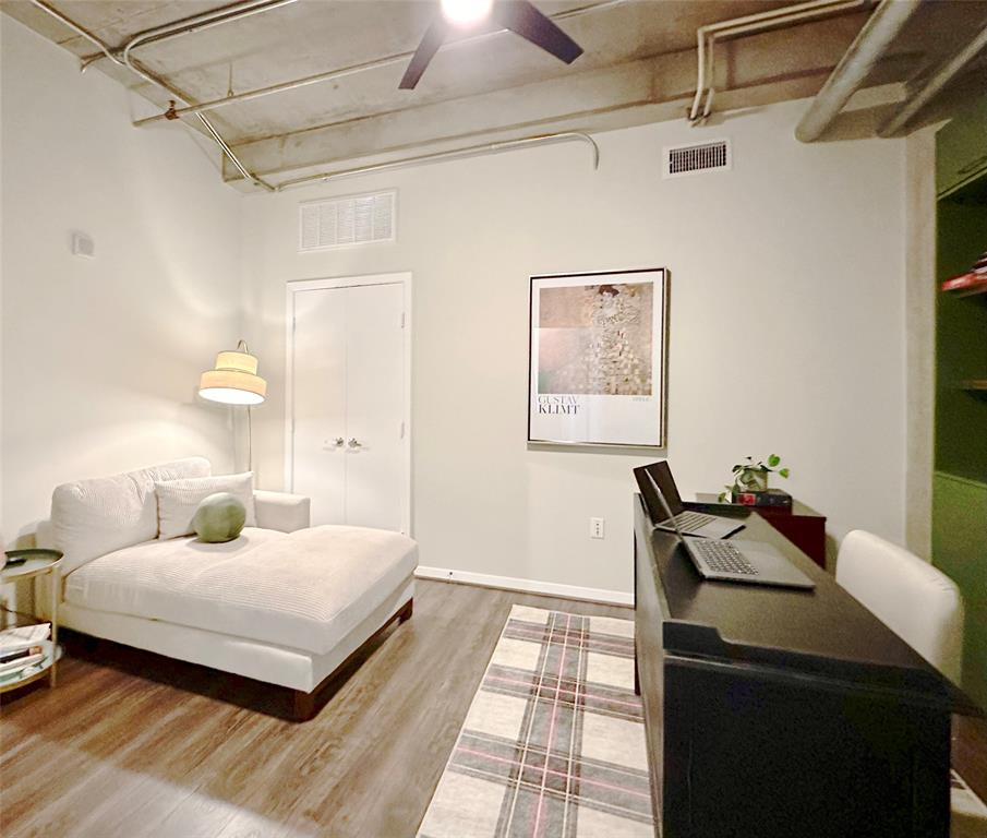 1001 Belleview Street, Unit 307 Dallas, TX 75215 - Photo 10 of 36