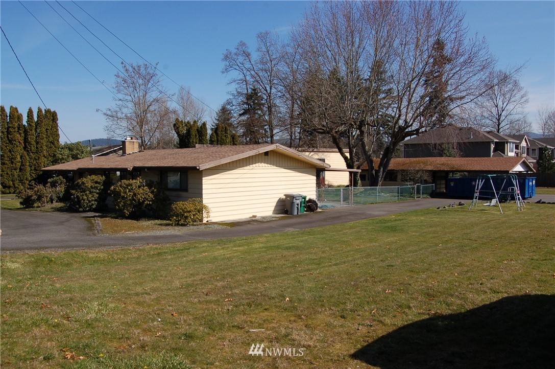248 Union Avenue Northeast Renton, WA 98059 - Photo 2 of 29 Gallery Image 2