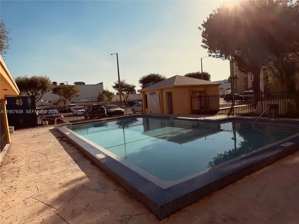 $1,860 | International Park, Miami, FL 33175