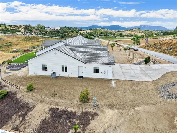 $1,999,900 | 41799 Calle Contento, Temecula, CA 92592