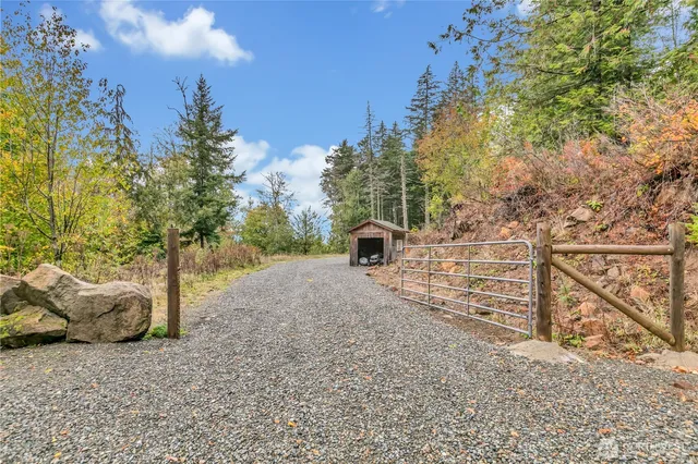 $970,900 | 35814 Southeast 311th Street, Ravensdale, WA 98051