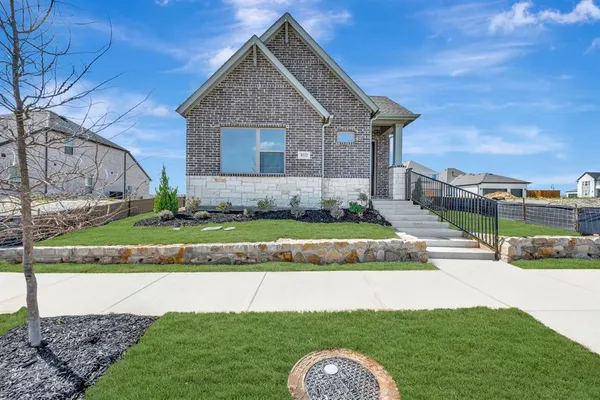 $339,990 | 9332 Laurel Wreath Drive, Mesquite, TX 75126