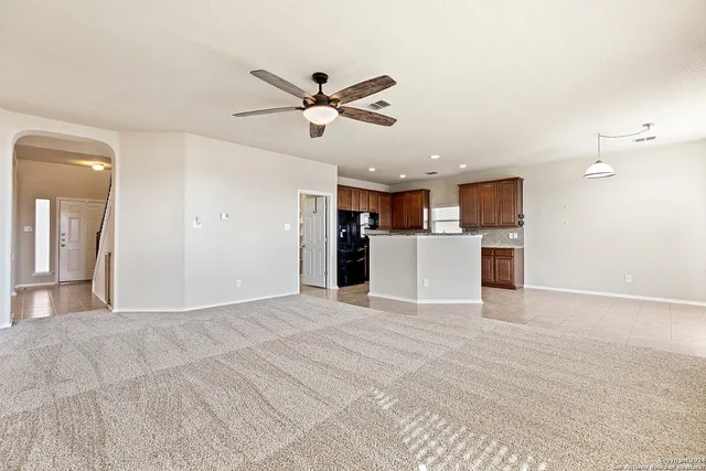 $2,500 | 12638 Red Maple Way, San Antonio, TX 78253