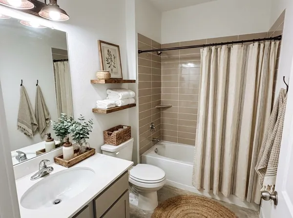 $3,200 | 2208 Inglenook Grv Drive, Katy, TX 77493