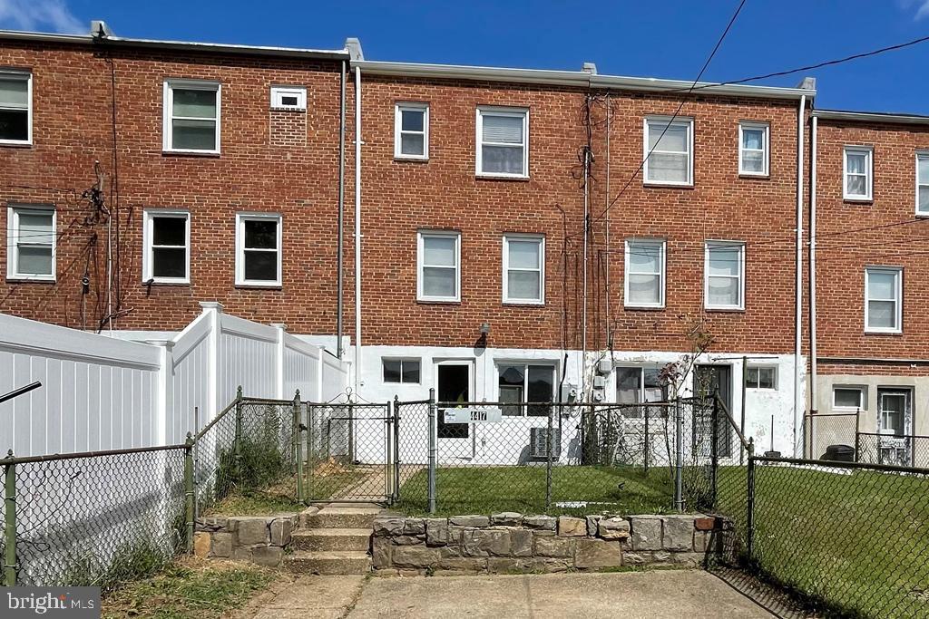 4417 Eldone Road Baltimore, MD 21229 - Photo 2 of 11