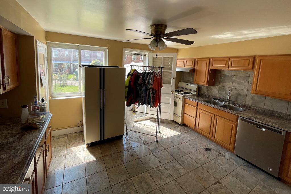 4417 Eldone Road Baltimore, MD 21229 - Photo 10 of 11