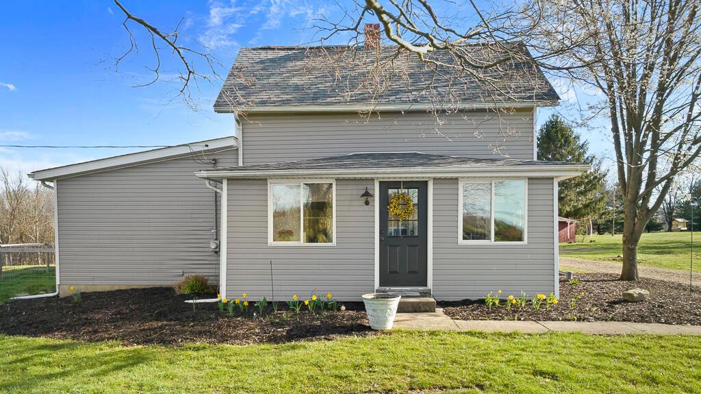 18217 Hopewell Road Mount Vernon, OH 43050 - Photo 3 of 41 18217 Hopewell Rd, Mt Vernon-41 (1)