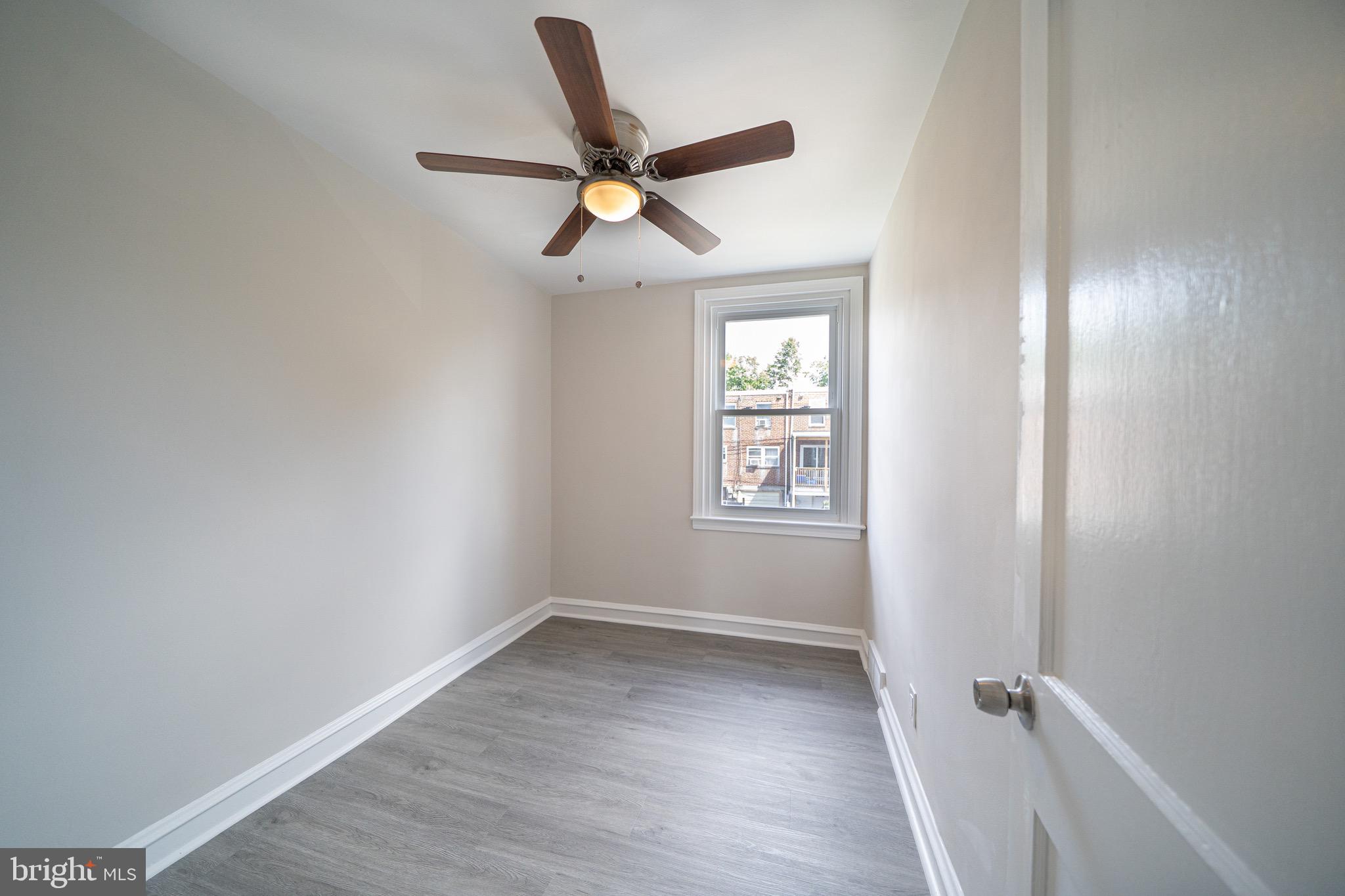 6021 Reach Street Philadelphia, PA 19111 - Photo 21 of 34