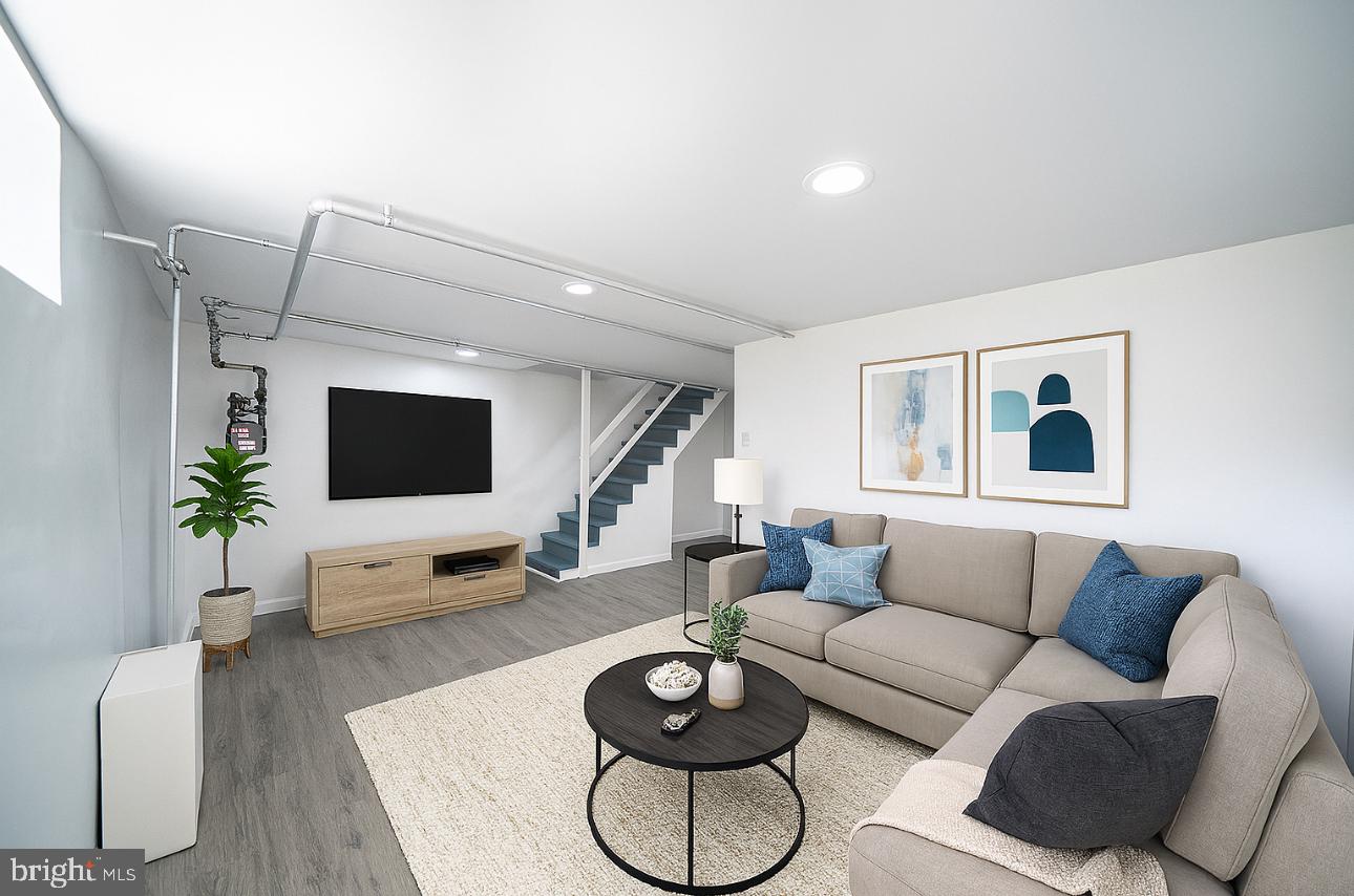 6021 Reach Street Philadelphia, PA 19111 - Photo 25 of 34