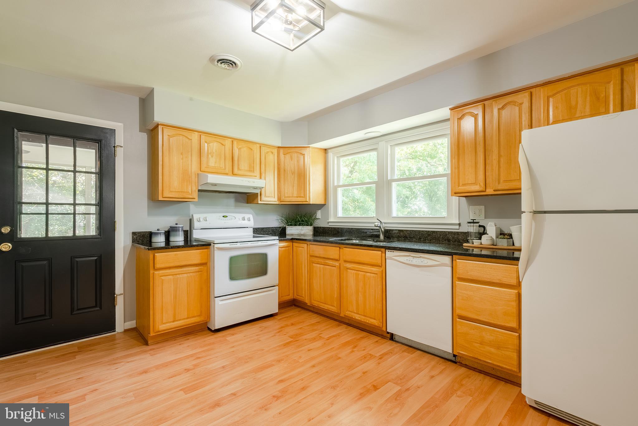 9117 Frederick Road Ellicott City, MD 21042 - Photo 12 of 38