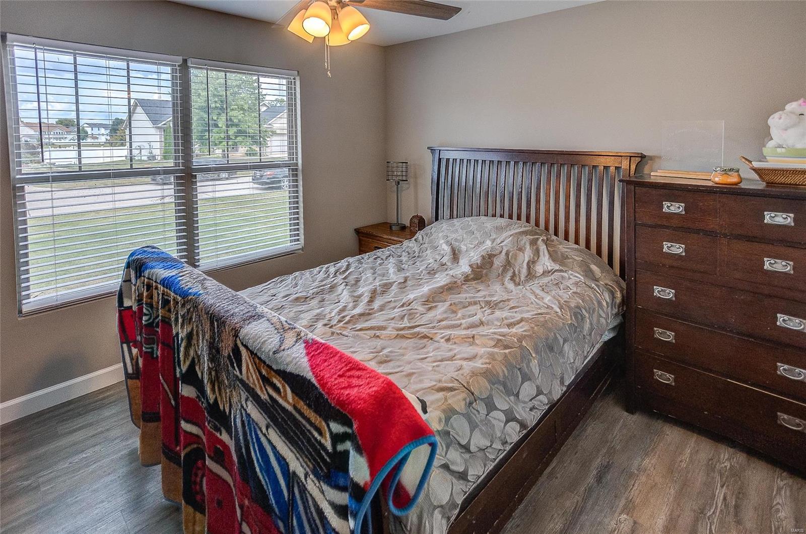 233 Emerald Way West Granite City, IL 62040 - Photo 14 of 34