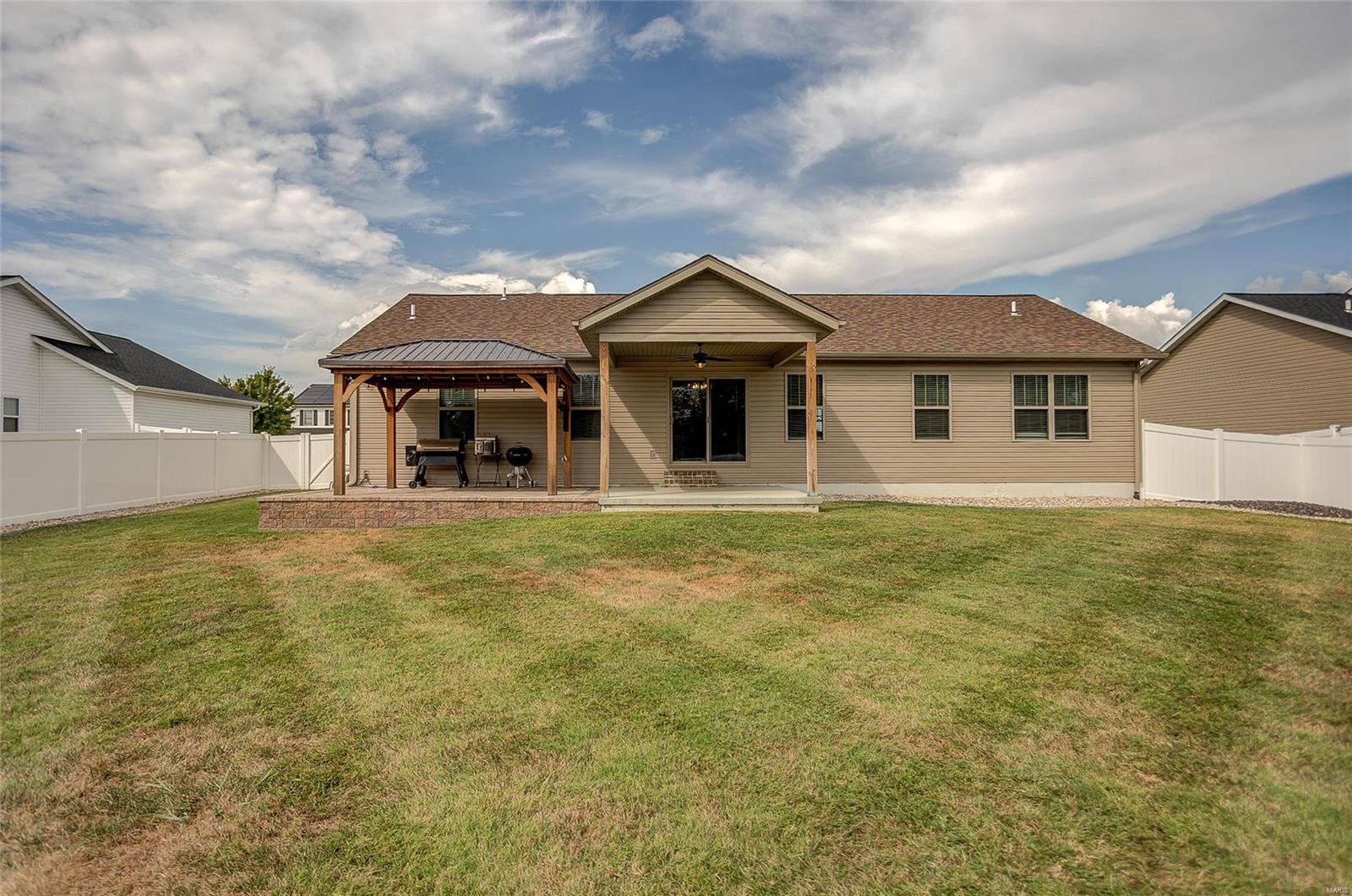 233 Emerald Way West Granite City, IL 62040 - Photo 26 of 34