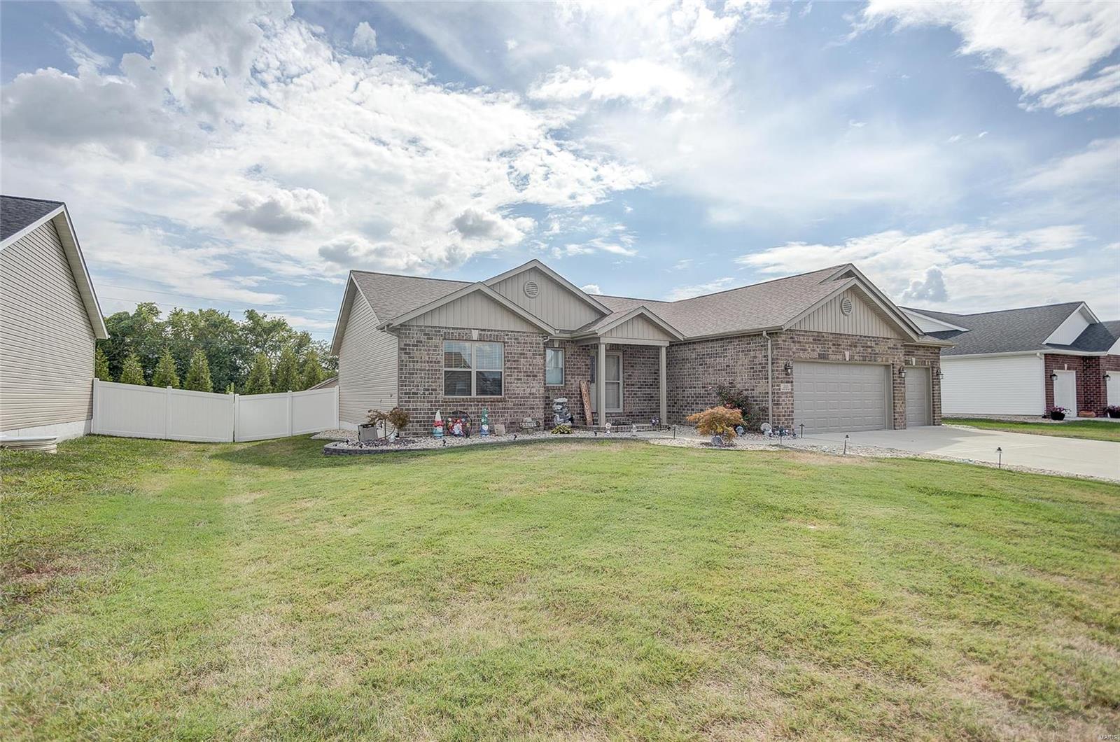 233 Emerald Way West Granite City, IL 62040 - Photo 28 of 34