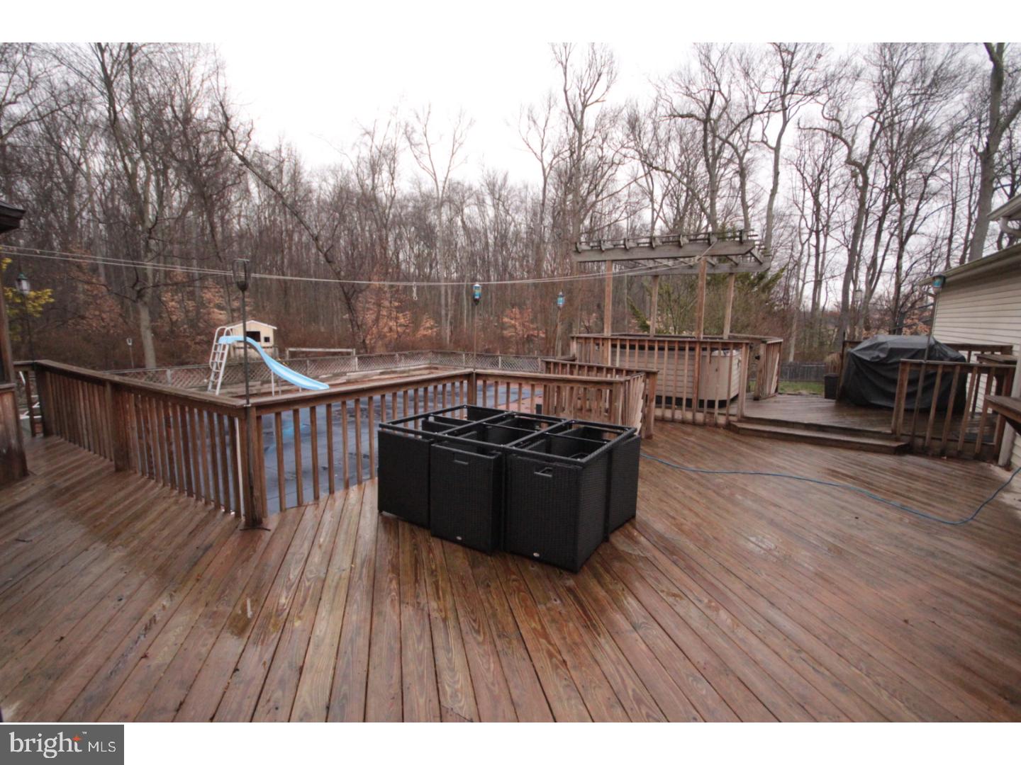 2 Doe Drive Hamilton, NJ 08620 - Photo 24 of 25 Deck
