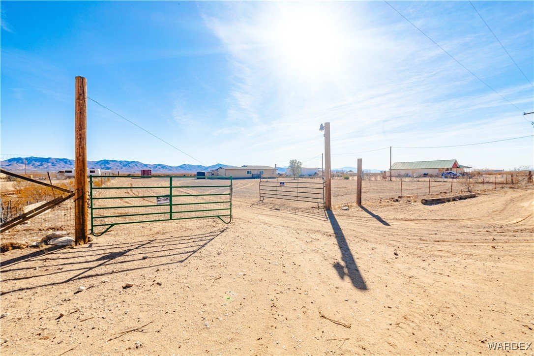 6846 Mormon Flat Road Golden Valley, AZ 86413 - Photo 8 of 50 Yard