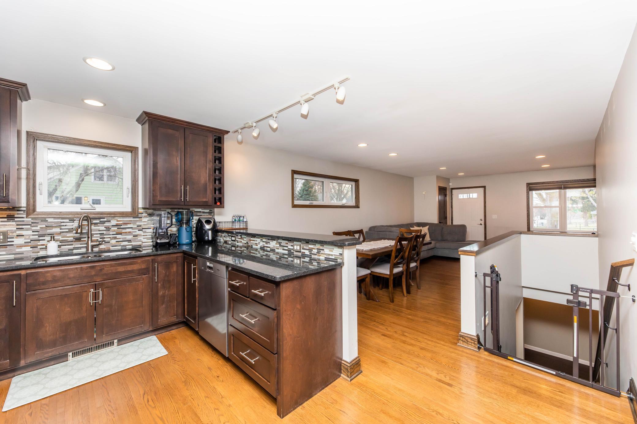 4801 East Upland Crest Minneapolis, MN 55421 - Photo 13 of 31