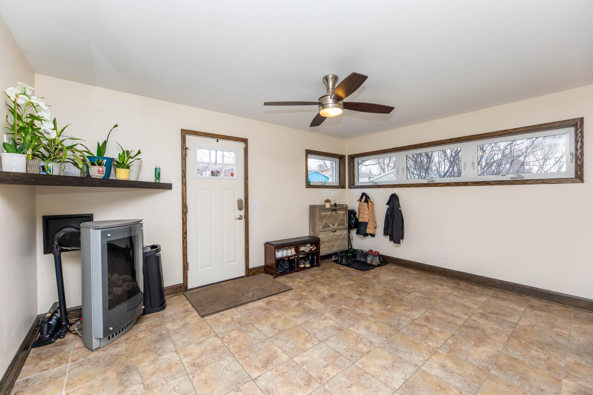 4801 East Upland Crest Minneapolis, MN 55421 - Photo 14 of 31