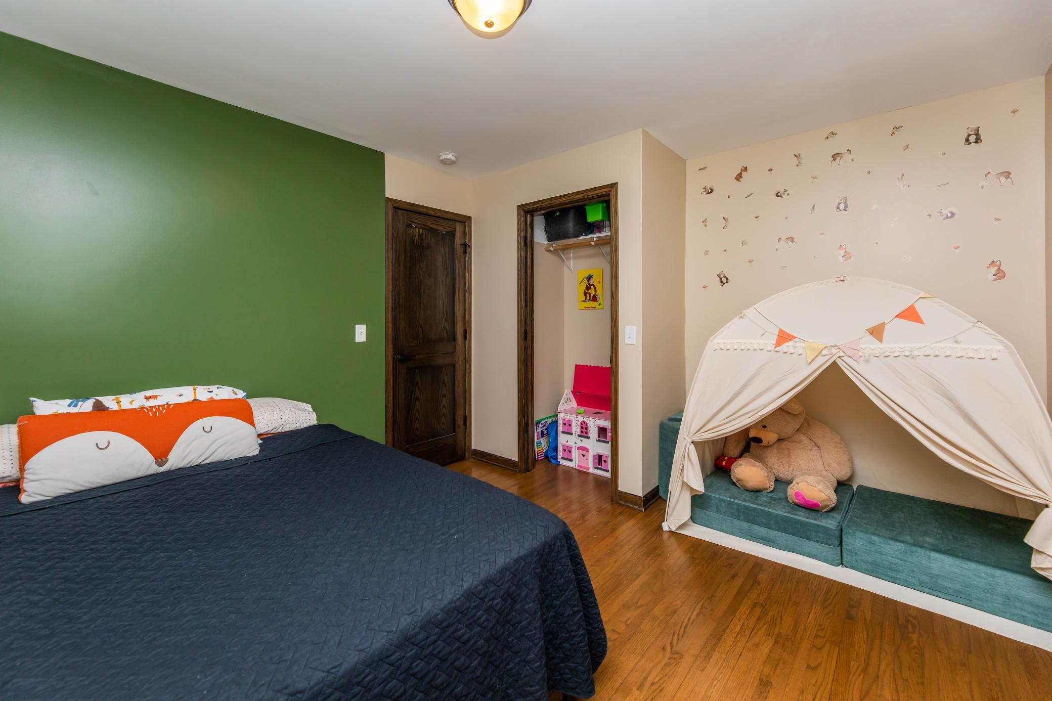 4801 East Upland Crest Minneapolis, MN 55421 - Photo 17 of 31