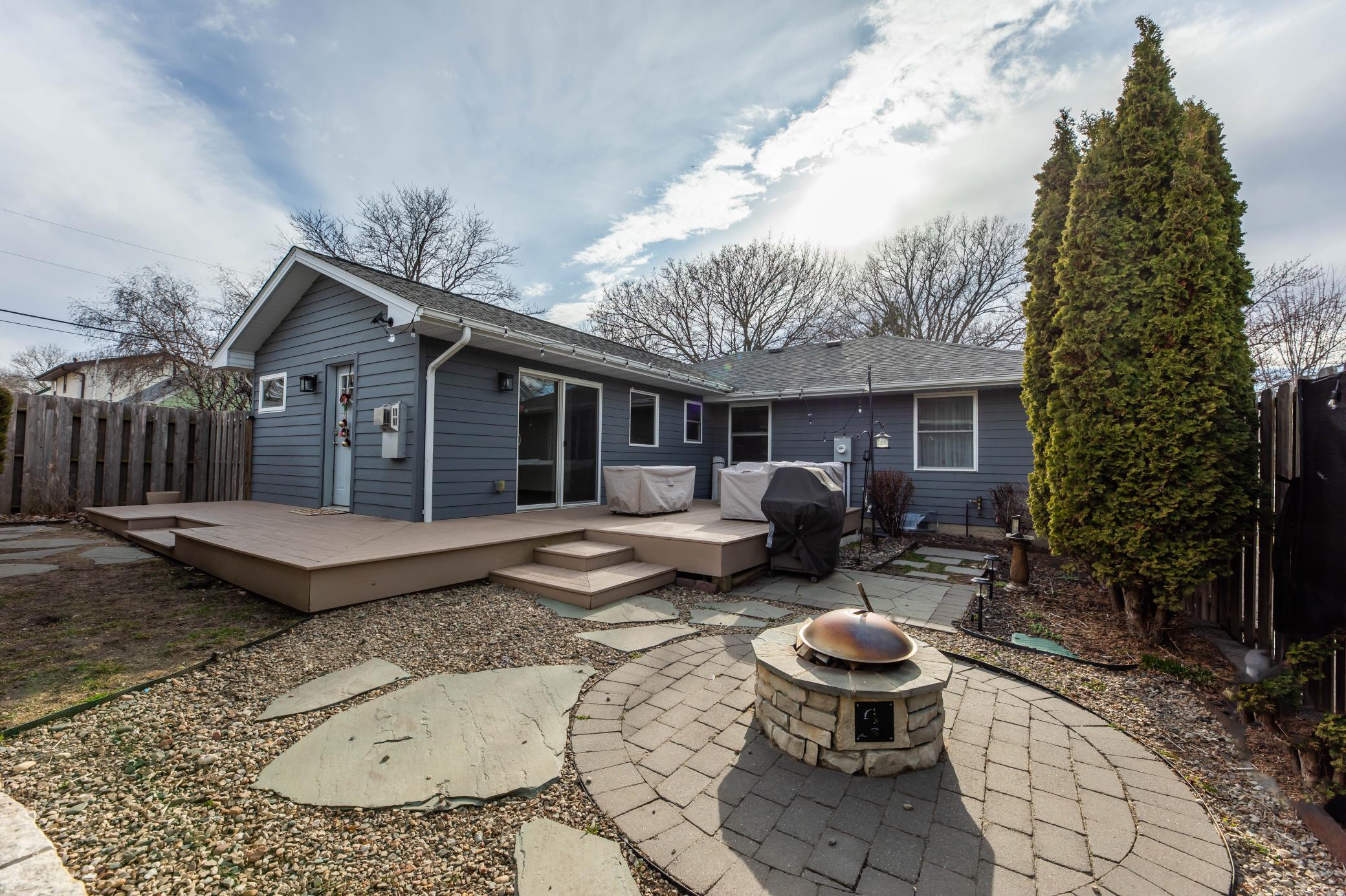 4801 East Upland Crest Minneapolis, MN 55421 - Photo 4 of 31